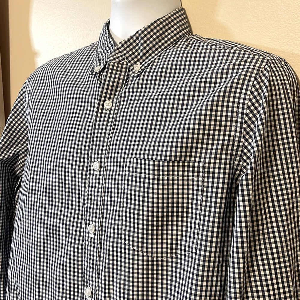 J CREW Button Down Blue/White Checkered Shirt Size Medium - Picture 6 of 9